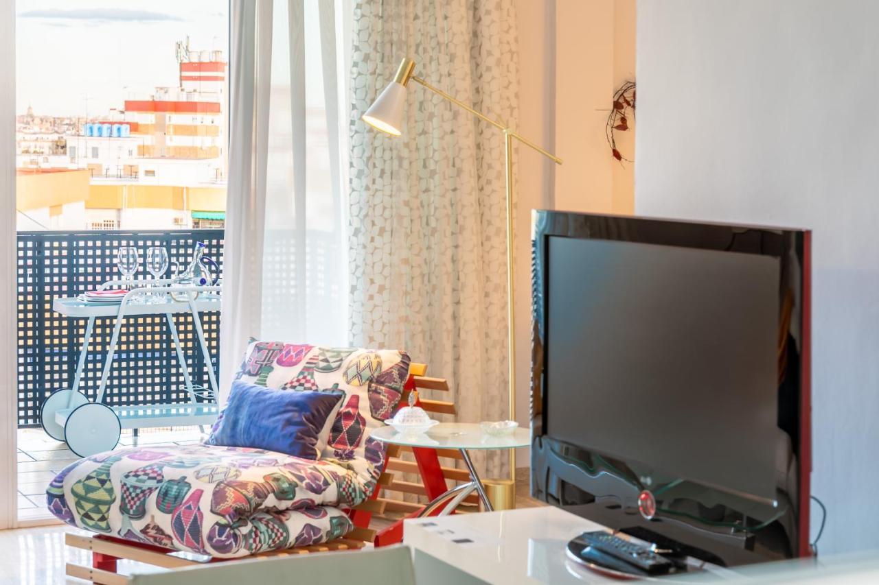 Apartamento Desde El Cielo De Triana Daire Sevilla Dış mekan fotoğraf