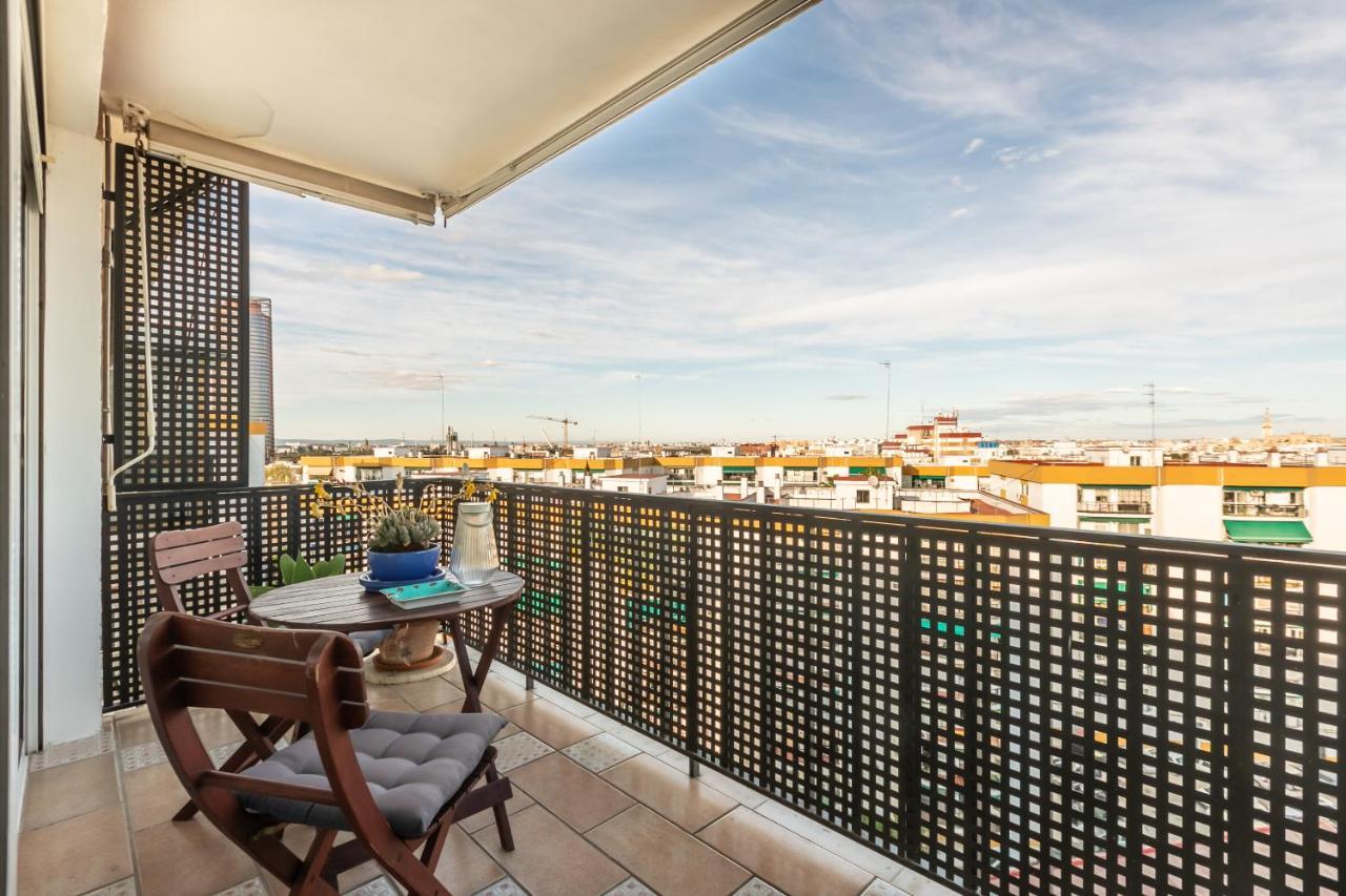 Apartamento Desde El Cielo De Triana Daire Sevilla Dış mekan fotoğraf