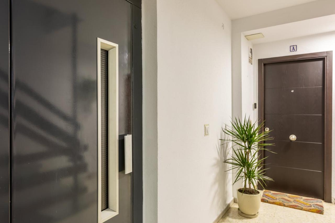 Apartamento Desde El Cielo De Triana Daire Sevilla Dış mekan fotoğraf
